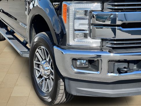 Used 2019 Ford F250 Lariat w/ Lariat Ultimate Package AWD/4WD image 52