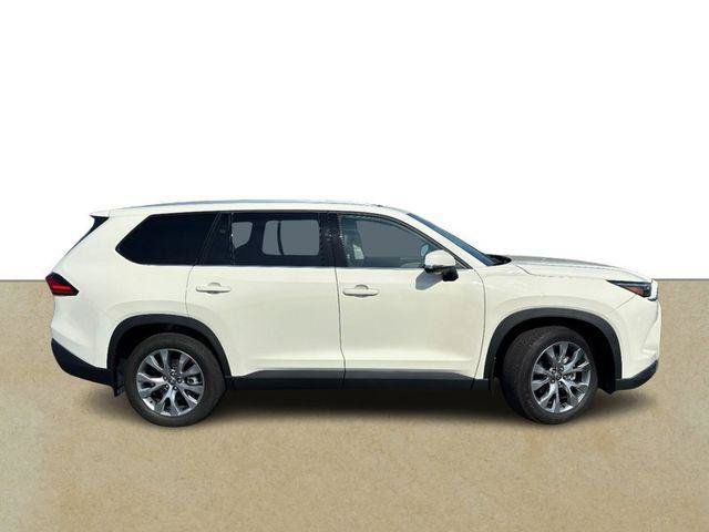 Certified 2024 Toyota Grand Highlander AWD Hybrid image 2