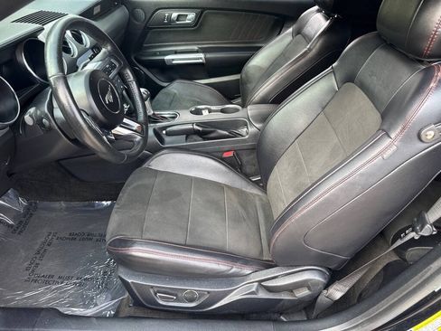 Used 2017 Ford Mustang GT Premium w/ Equipment Group 401A RWD image 12