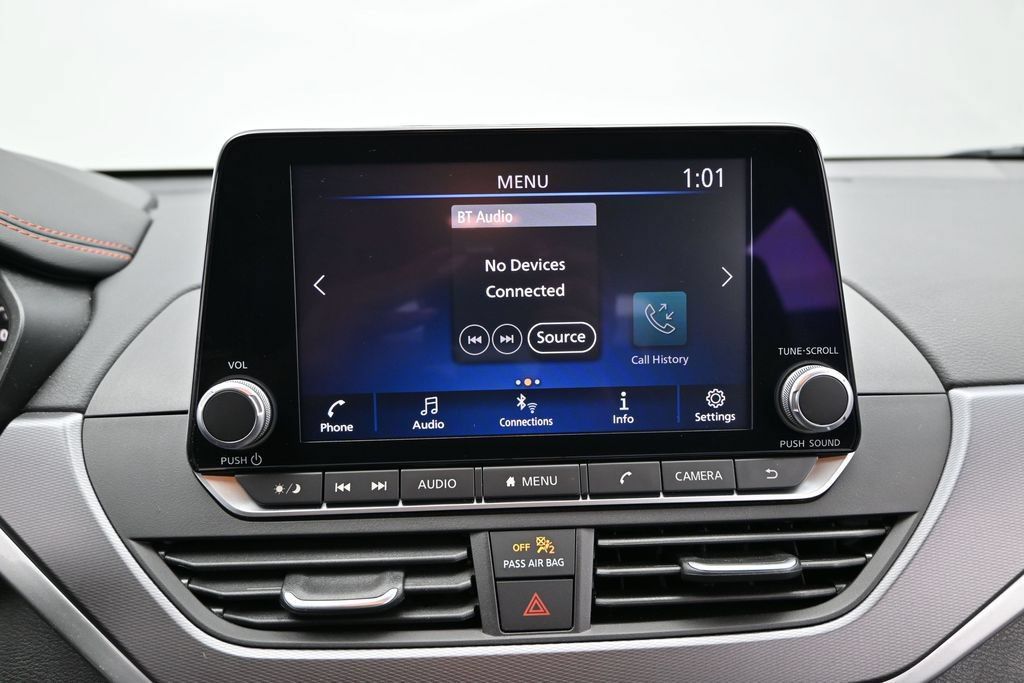 Used 2025 Nissan Altima 2.5 SR FWD image 14