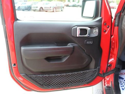 Used 2023 Jeep Wrangler Unlimited Sport AWD/4WD image 9