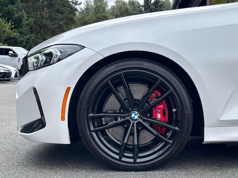 Used 2023 BMW 330i Sedan w/ M Sport Package RWD image 22