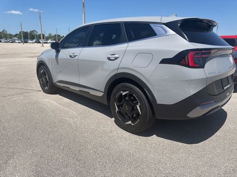 Certified 2026 Kia Sportage EX FWD image 6