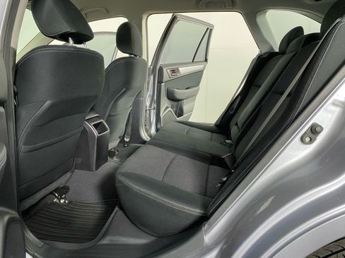 Used 2017 Subaru Outback 2.5i AWD/4WD image 21