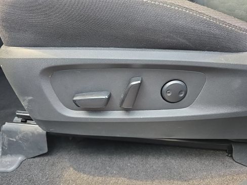 Used 2024 Nissan Pathfinder SV AWD/4WD image 31