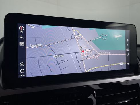 Used 2022 Lexus GX 460 Luxury w/ Sport Design Package image 17