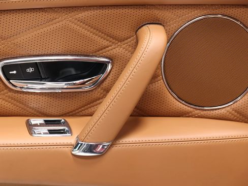 Used 2014 Bentley Flying Spur W12 AWD/4WD image 53