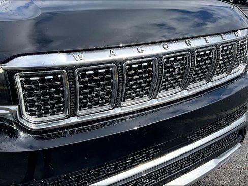 Used 2022 Jeep Grand Wagoneer Series I image 31