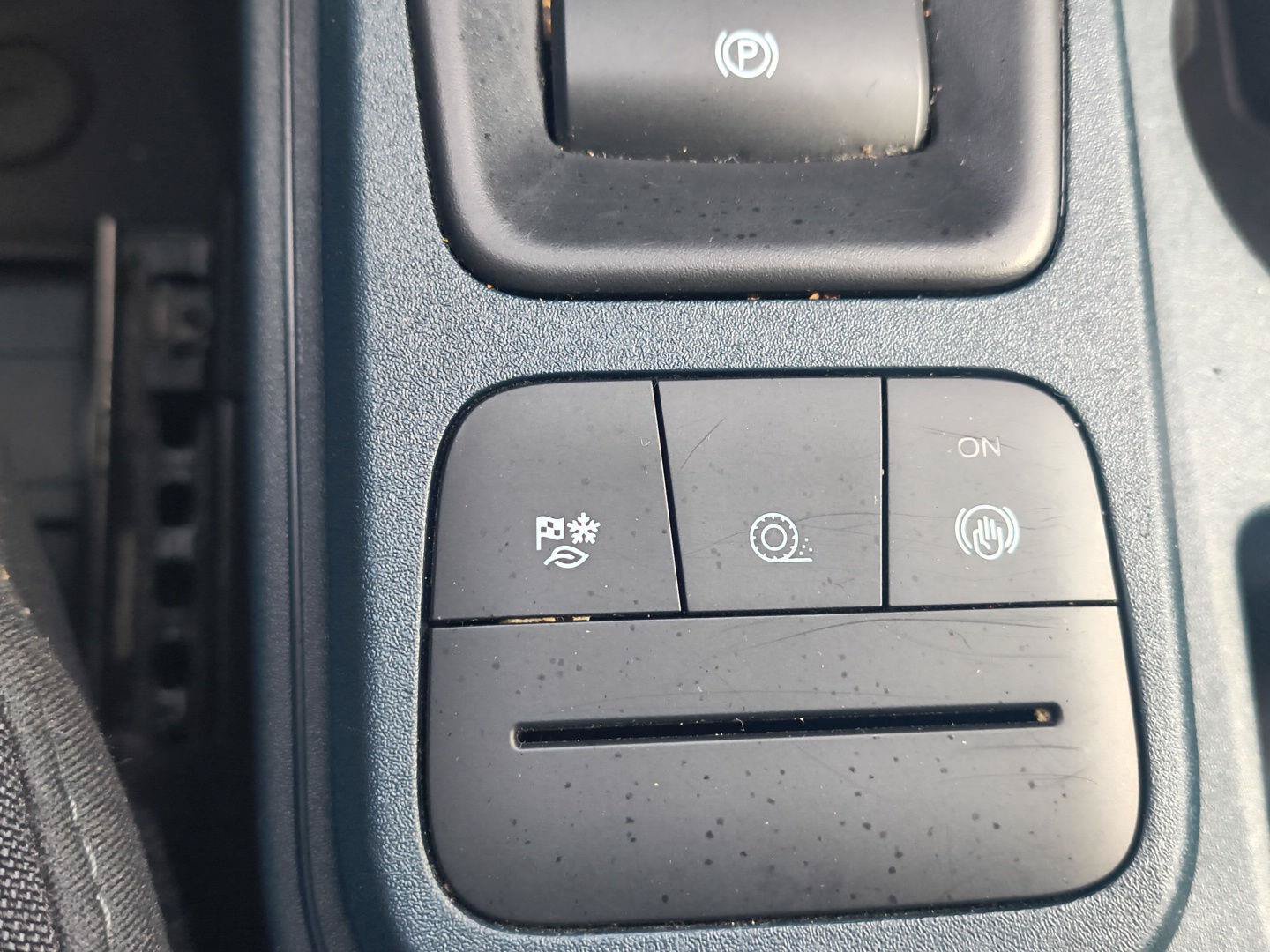 Used 2024 Ford Maverick XL FWD image 29