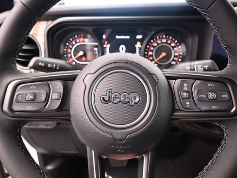 New 2026 Jeep Gladiator Sport AWD/4WD image 25