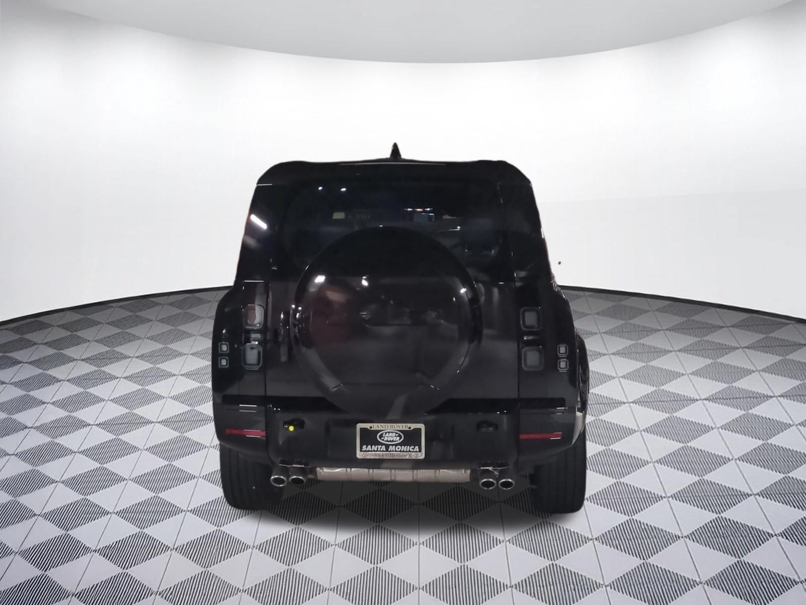 New 2026 Land Rover Defender 130 V8 AWD/4WD image 4