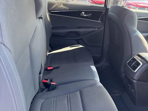 Used 2020 Kia Sorento LX w/ LX I4 Convenience Package AWD/4WD image 24