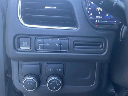 Certified 2024 Chevrolet Tahoe RST image 17