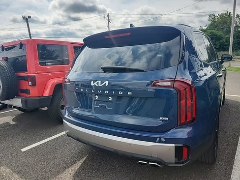 Used 2025 Kia Telluride S AWD/4WD image 4