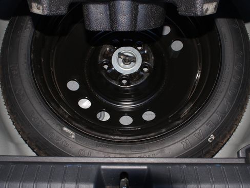 Used 2025 Subaru Legacy Premium AWD/4WD image 8