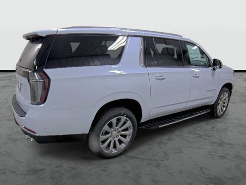 New 2026 Chevrolet Suburban Premier w/ Sun And Tow Package image 4