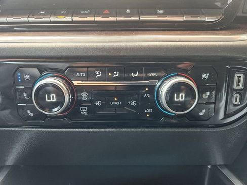 Used 2023 GMC Sierra 1500 SLT image 19