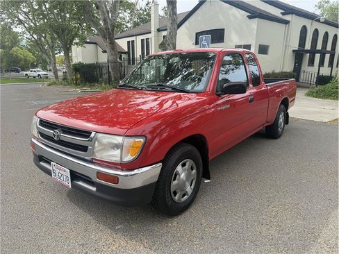 Used 1997 Toyota Tacoma 2WD Xtracab image 3