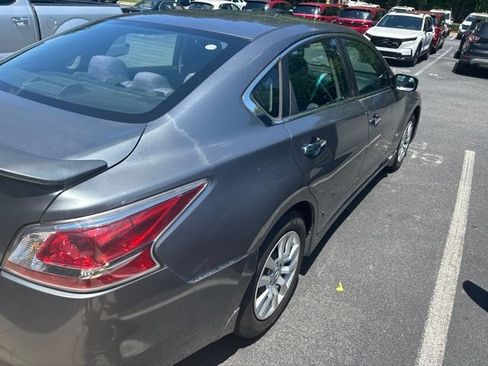 Used 2015 Nissan Altima 2.5 S w/ Power Driver Seat Package FWD image 6