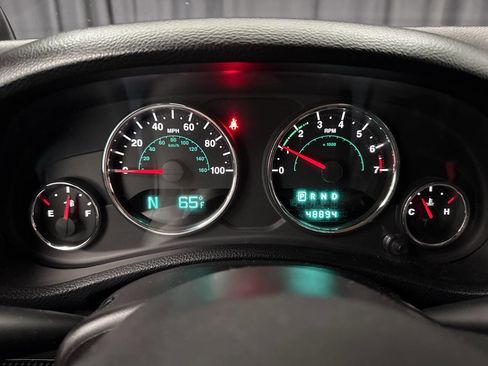 Used 2014 Jeep Wrangler Unlimited Sahara w/ Dual Top Group image 20