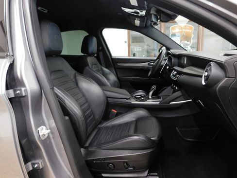 Used 2019 Alfa Romeo Stelvio Ti Sport AWD/4WD image 95