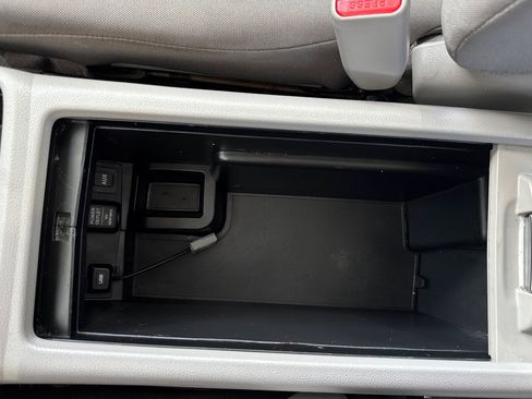 Used 2013 Honda CR-V LX image 38