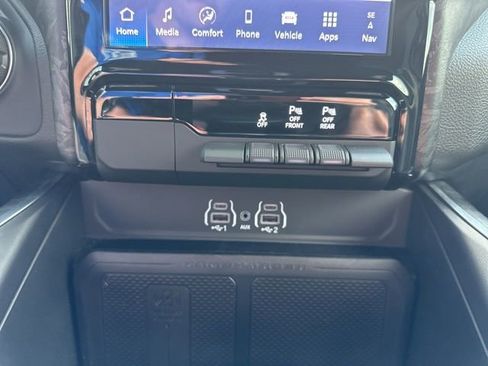 Certified 2025 RAM 1500 Big Horn image 21