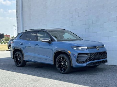 New 2026 Volkswagen Tiguan SE R-Line AWD/4WD image 8