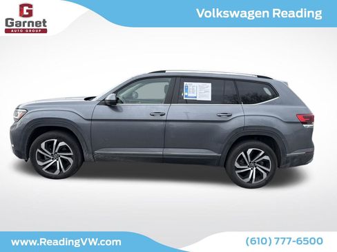 Used 2023 Volkswagen Atlas SEL image 2