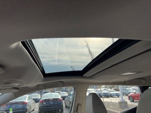 Used 2022 Nissan Rogue Sport SL w/ Premium Package image 26