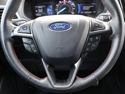 Used 2024 Ford Edge ST-Line AWD/4WD image 18