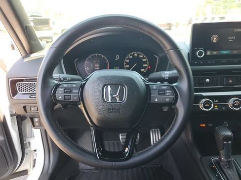 Used 2024 Honda Civic Sport image 28