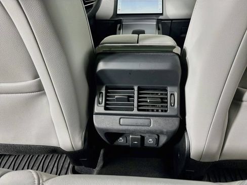 Used 2024 Land Rover Range Rover Evoque S AWD/4WD image 25