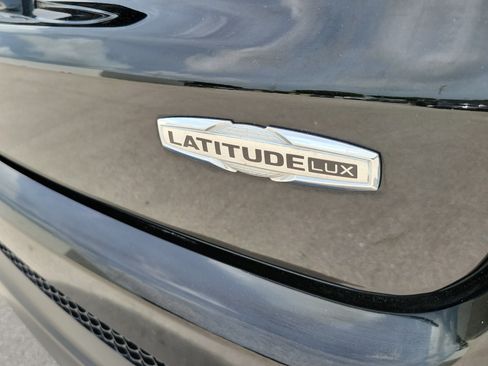 Used 2023 Jeep Compass Latitude w/ Sun and Sound Group AWD/4WD image 29