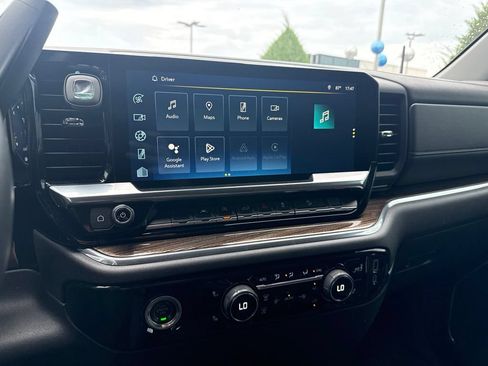 Used 2023 Chevrolet Silverado 1500 LT Trail Boss AWD/4WD image 12