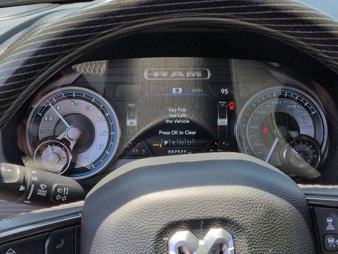 Used 2021 RAM 1500 Limited AWD/4WD image 12