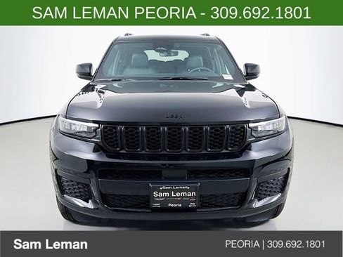 New 2025 Jeep Grand Cherokee L Altitude image 2