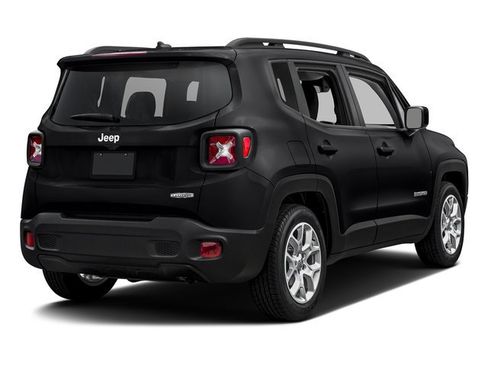 Used 2017 Jeep Renegade Altitude AWD/4WD image 2