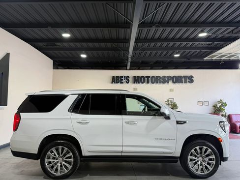 Used 2021 GMC Yukon Denali w/ Denali Ultimate Package RWD image 4