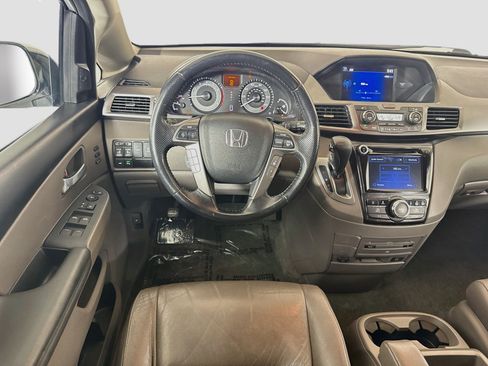 Used 2017 Honda Odyssey Touring image 17