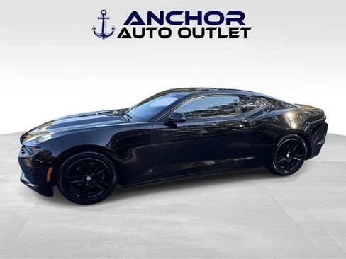 Used 2019 Chevrolet Camaro LT image 5