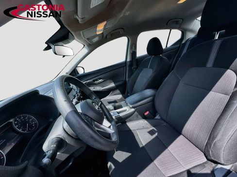 Used 2024 Nissan Sentra SV FWD image 25