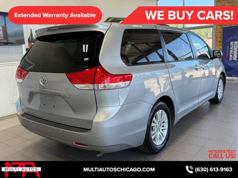 Used 2014 Toyota Sienna XLE FWD image 9