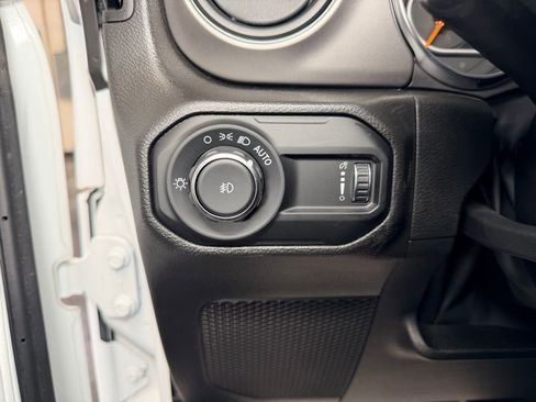 Used 2023 Jeep Wrangler Unlimited Sport w/ Xtreme 35 Tire Package AWD/4WD image 5