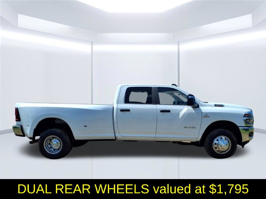 New 2026 RAM 3500 Big Horn AWD/4WD image 5