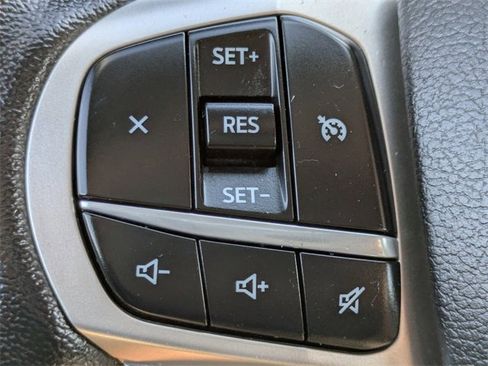 Certified 2021 Ford Explorer XLT w/ Equipment Group 202A image 23