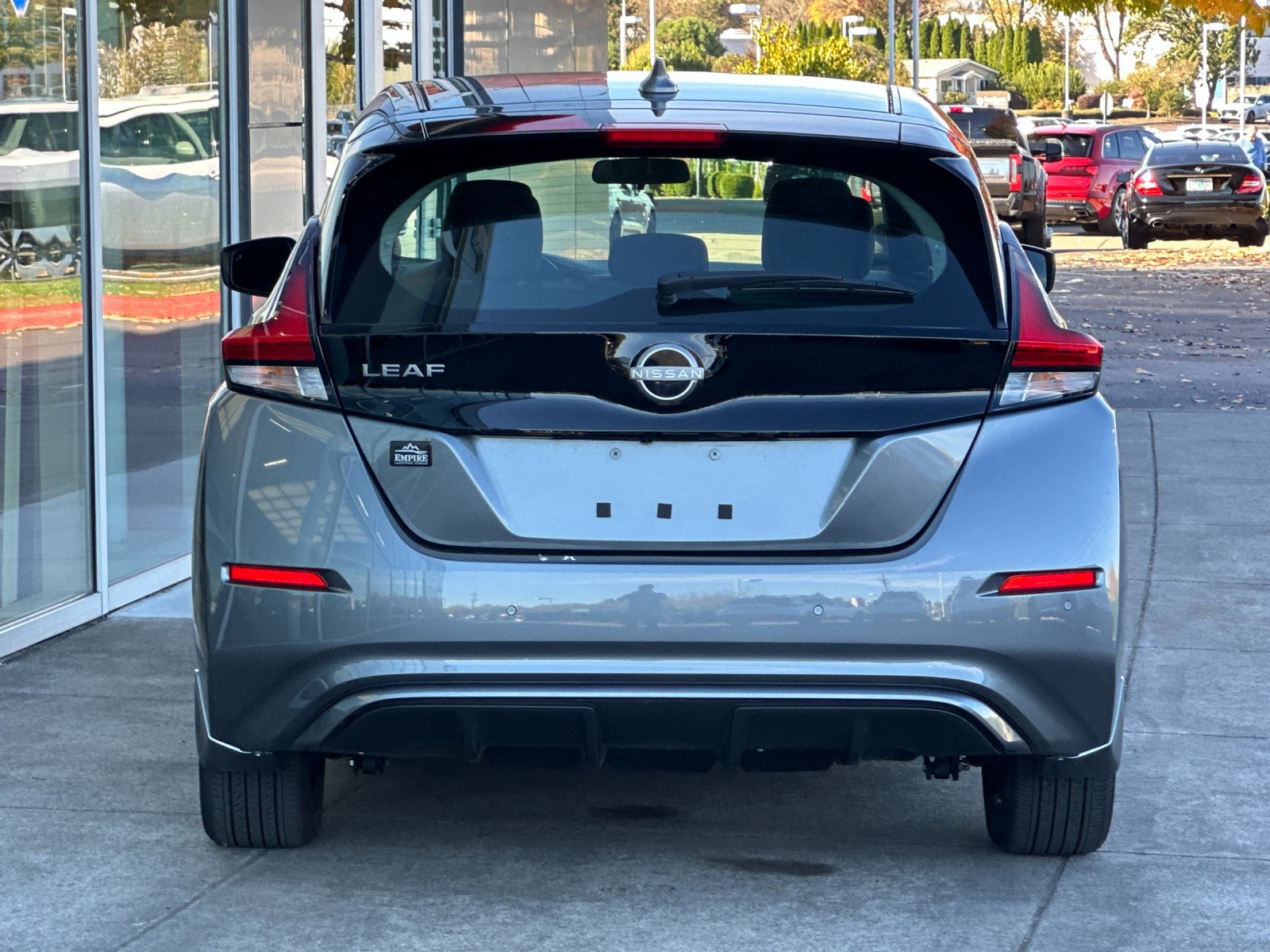 Used 2025 Nissan Leaf S FWD image 5