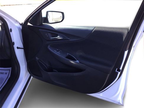 Used 2023 Chevrolet Malibu LT image 21