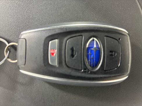Used 2025 Subaru Crosstrek 2.5i Limited w/ Crosstrek Mirror Package AWD/4WD image 35