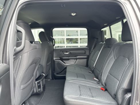 New 2026 RAM 1500 Express AWD/4WD image 7